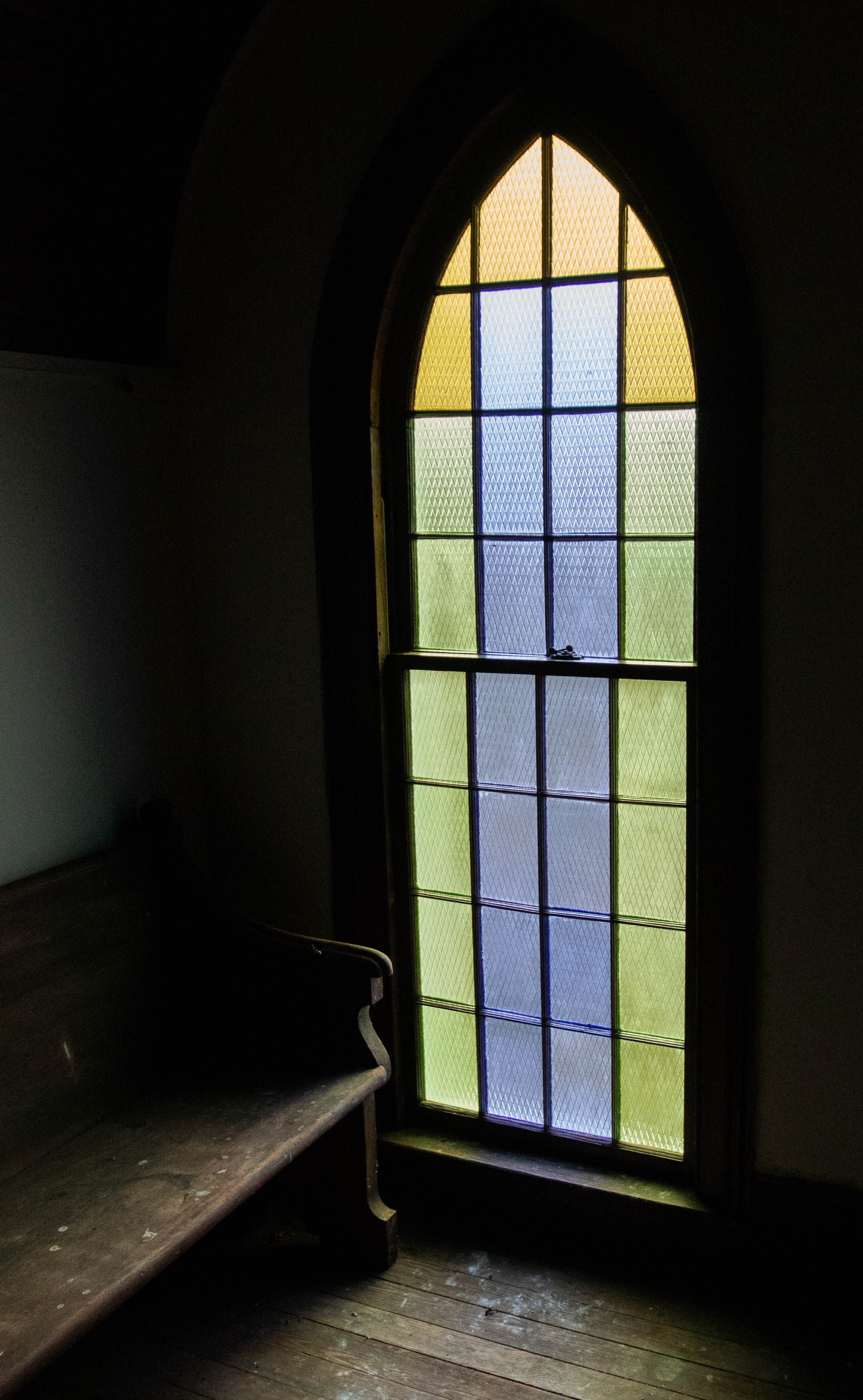 A $4,000 grant helped restore the stained glass windows in Beth Salem Presbyterian Church in downtown Lexington. (File/The Oglethorpe Echo)