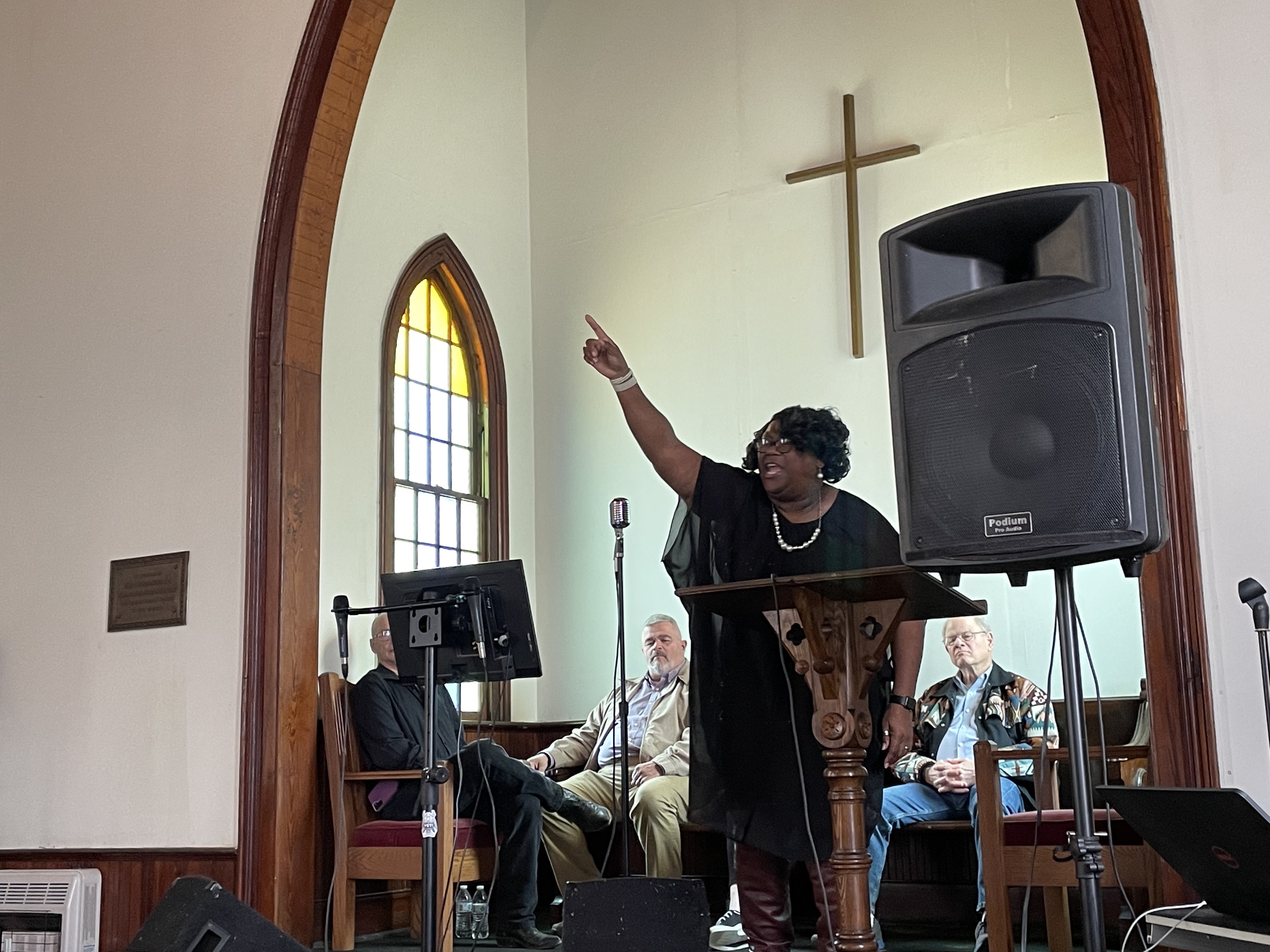 Delbra Kendrick sings at An Old-Fashioned Fifth Sunday Gospel Sing at the Beth-Salem Presbyterian Church on Sunday. The event was part of the Lexington Downtown Development Authority's 2023 Concert Series, which is raising funds for a community center in the Macon Coil building. (GRAY JONES/THE OGLETHORPE ECHO)