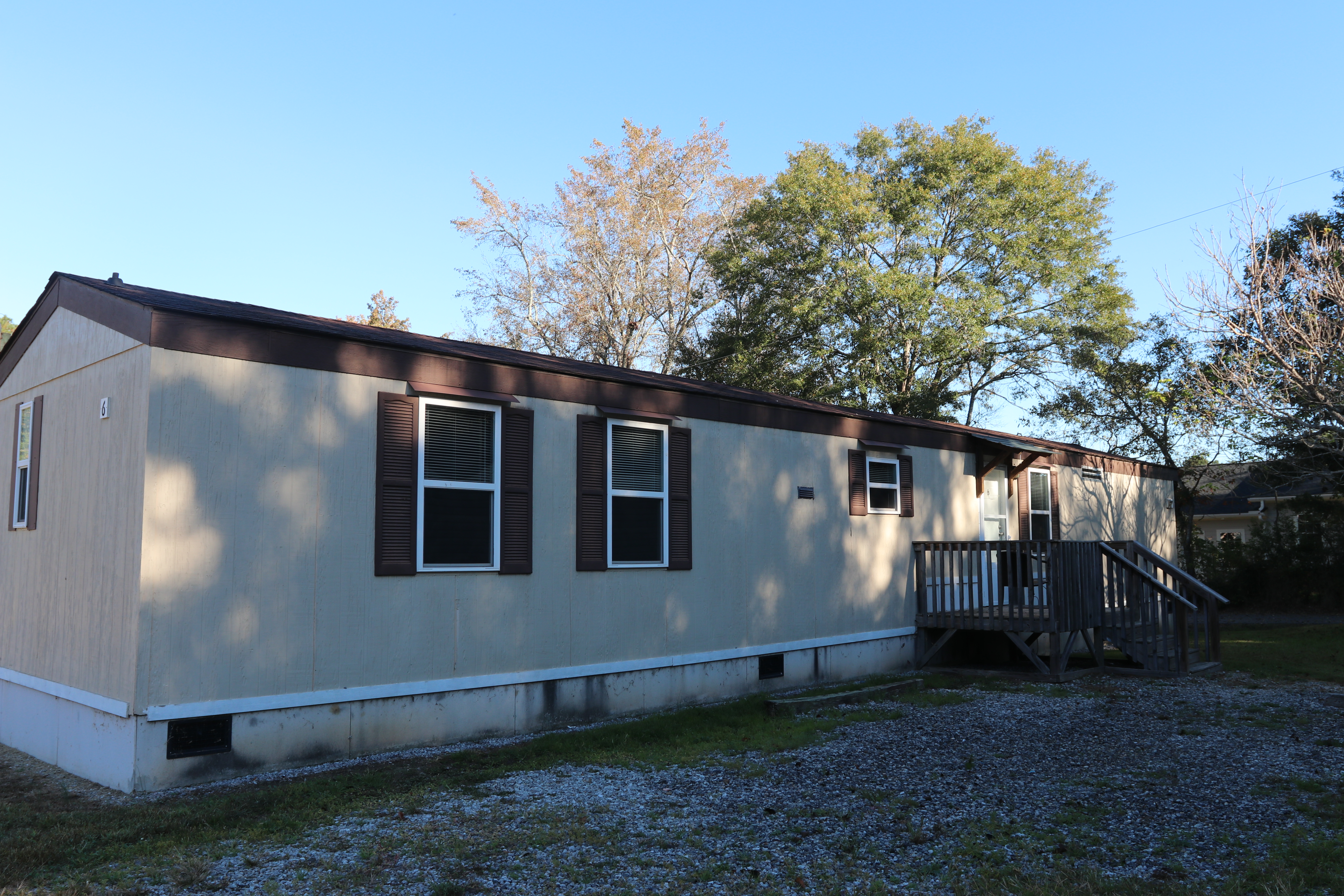 Crawford Mobile Home Community has provided affordable housing for residents in Oglethorpe County for the past 15 years. The 25 homes on this property consist of 2-bedroom and 3-bedroom units and are rented for an average of $1,000 a month. (Ansley Gavlak/The Oglethorpe Echo)