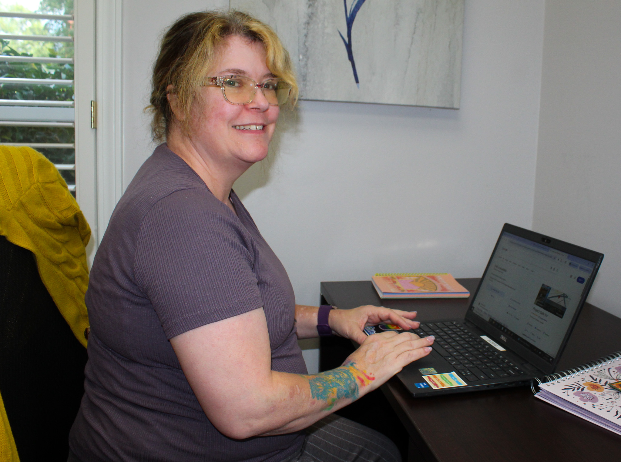 Patricia Whatley, a licensed clinical social worker, has worked with MedLink since 2022 and serves Athens-Clarke and Oglethorpe County communities. She estimates that a quarter of her clients in Oglethorpe County discuss domestic violence or related crises on an annual basis. (Gabrielle Gruszynski/The Oglethoroe Echo)