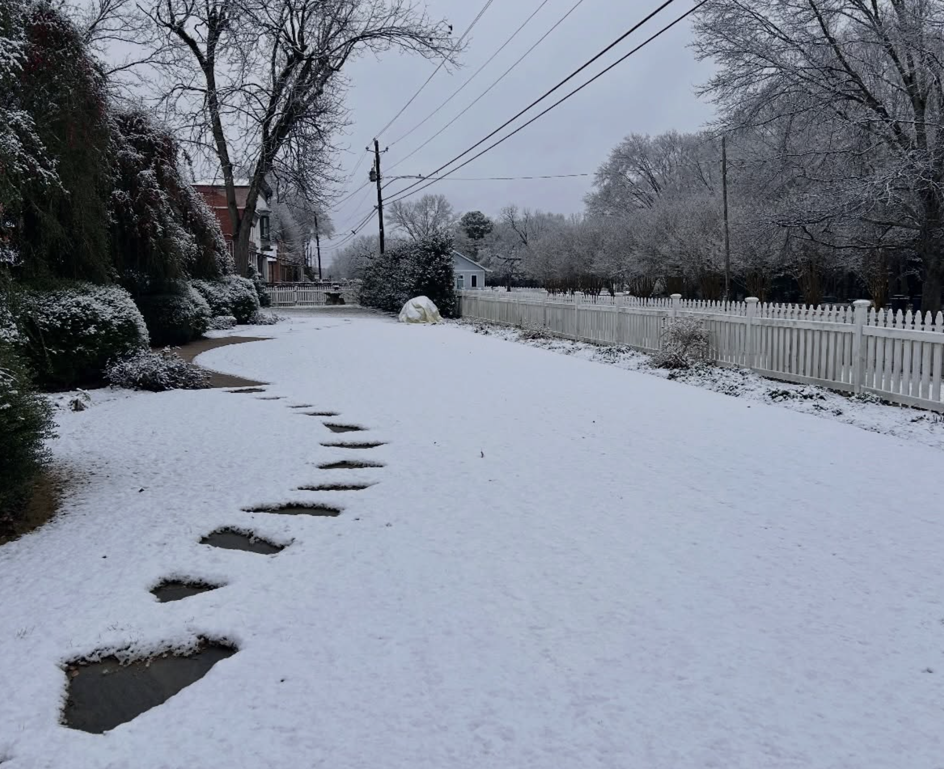 Snow fell in Maxeys this weekend at the Gillen House Bed and Breakfast. (Submitted Photo)