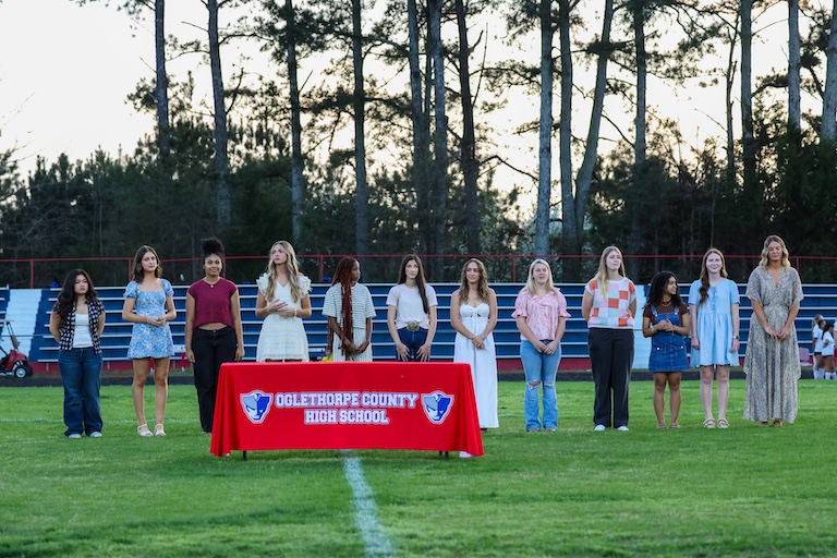 Members of the OCHS volleyball team include (from left): Ana Vu, Naomi McPeake, Alexis Fleming, Leanna Newton, Mirakle Merritt, Abby Gabriel, Nora Turner, Haley Matthews, Ansley Paul, Aryana Knight, Carlie Gabriel and Elizabeth Cook. (Sydney Shankman/The Oglethorpe Echo)