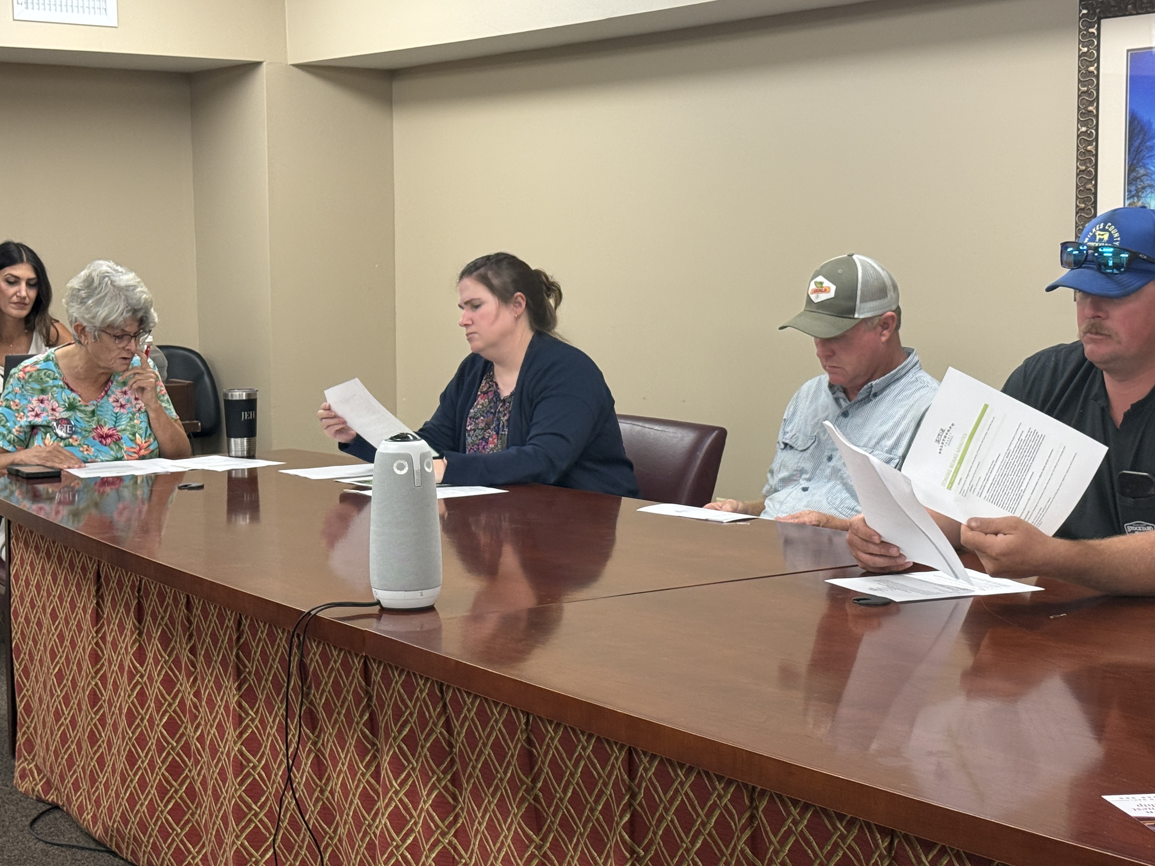 All members of the zoning board: Janet Hill, Morgan Robinson, Sam Nash, JF Hansford, Jimmy Shealy and planning director Jeff Sharp sit at the meeting on Oct. 15, 2026. The meeting had three items on the agenda and lasted seven minutes in length. (Ren Grimsley/The Oglethorpe Echo)