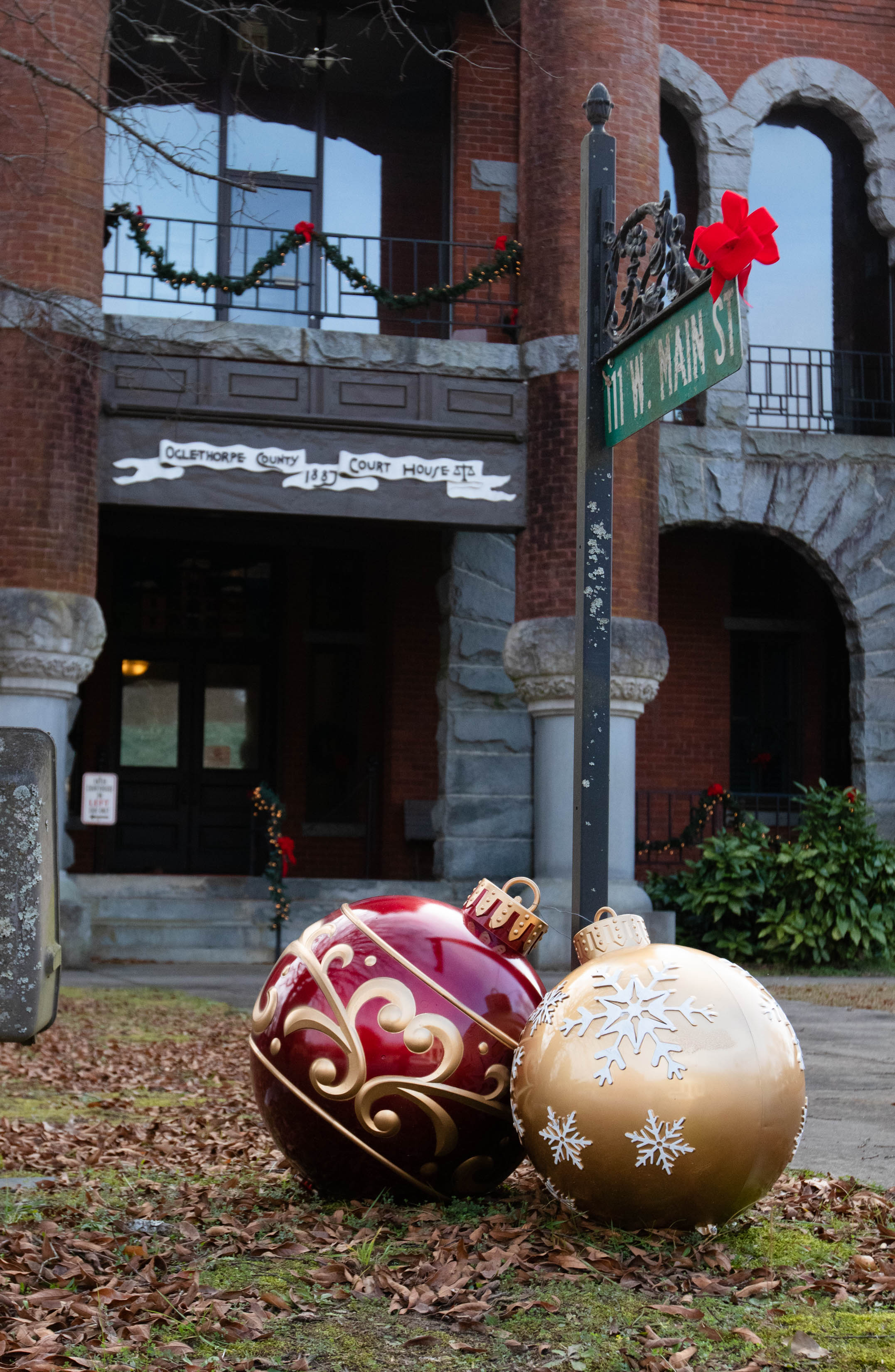 Holiday decorations sit outside the Oglethorpe County Courthouse in Lexington. Many public and private buildings around the county have been decorated for the holiday season. (Photo/Sarah White)