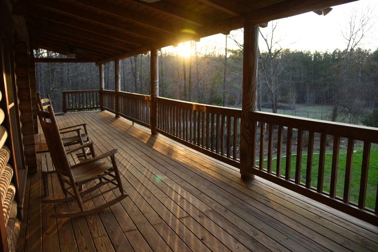 Wingate Downs converted his photography studio into a cabin called Oak Ridge Lodge. It and the surrounding 20 acres have become a popular destination for wedding and fans of Georgia football opponents. (Submitted Photo)