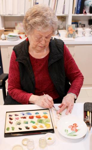 Jane Bowen, 80, was inspired by her pastoral surroundings to begin painting in the 1960s.  Every Monday, she teaches 10 students in her studio. (Shannon Moran/The Oglethorpe Echo)
