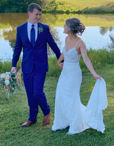 Rachel Hatton and Reed Dillard were married on May 28 at Historic Smithonia Farm in Oglethorpe County. They live in Athens, where Reed is completing his doctorate in poultry science. (Photo/Dink NeSmith)
