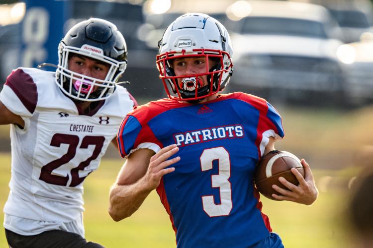 Quarterback Will Sampson has a better understanding of the offense this year compared to last year, coach Mike Holland said. (Photo/Jack Casey)