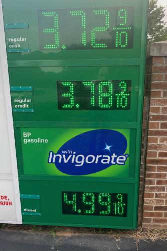Gas prices dropped below $4 a gallon at this station in Oglethorpe County, but diesel remains around $5. (Photo/Dink NeSmith)