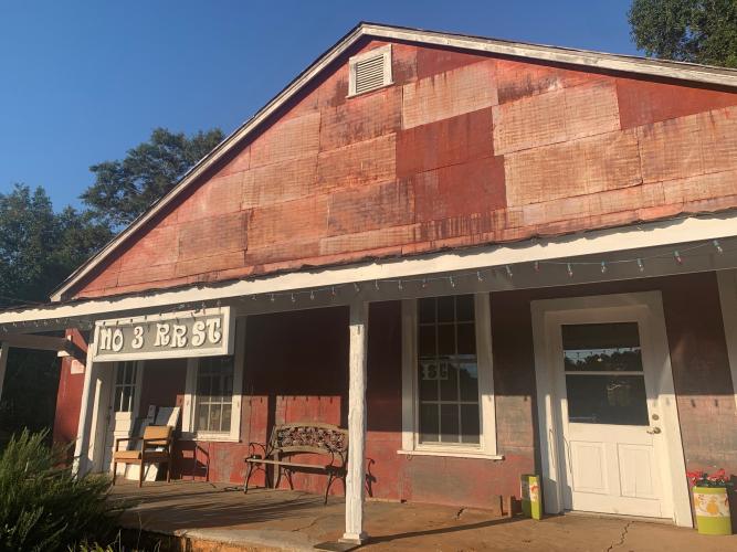 The venue No. 3 Railroad sits in Arnoldsville on Sept. 15, 2022. An outdoor performance from blues artist Jon Shain took place outside, attended by approximately 13 people. (Photo/Nimra Ahmad)