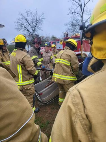 The Arnoldsville Volunteer Fire Department hosted a vehicle extrication training on Saturday, Dec. 10. (Photo Courtesy/Jennifer King)