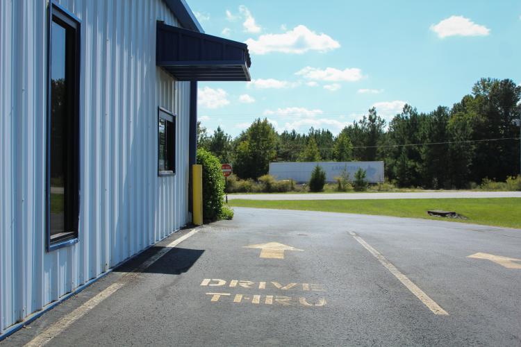 The Oglethorpe Animal Clinic in Crawford, Georgia is one of the only veterinary practices around Athens that provides a drive-through option for patients to pick up medication quickly and easily. The drive-through window was especially helpful for staff to safely interact with clients during the Covid-19 lockdown. (Photo/Basil Terhune)