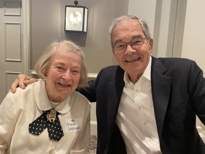 Jan Anderson Davis accepted the award for her late father, Chuck Anderson. Sonny Seiler, owner of Uga XI (Boom), attended. Keynote speaker Billy Payne sat by Orlean Castronis, 99, widow of coach Mike Castronis.