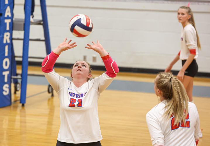Junior Sofia Horsley sets the ball during Oglethorpe County's first-round state playoff win over Rabun County on Wednesday, Oct. 18, 2023, in Lexington, Georgia (Photo/Cassidy Hettesheimer).