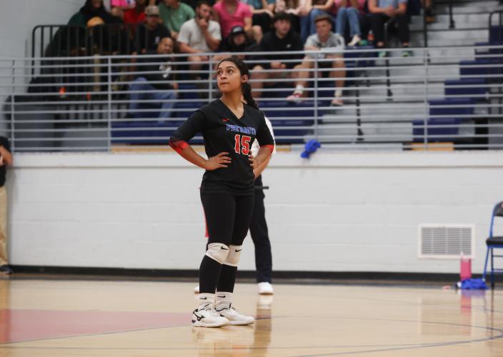 Sophomore Aryana Knight waits between rallies of Oglethorpe County's first-round state playoff win over Rabun County on Wednesday, Oct. 18, 2023, in Lexington, Georgia (Photo/Cassidy Hettesheimer).
