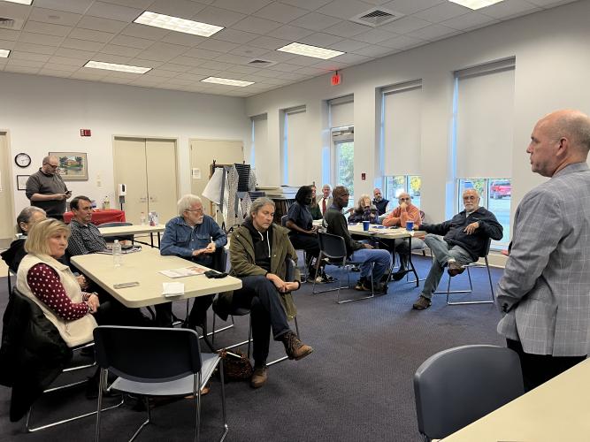 Attendees of The Oglethorpe Echo's Community Listening Event at the Oglethorpe County Library listen to Andy Johnston's, editor of The Echo, opening remarks. (Meadow Barrow/The Oglethorpe Echo)