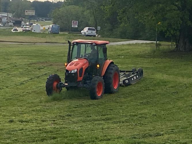 Mowing season started this week for Oglethorpe County’s public works department. It takes the crew about 20 days to cover the 500 miles of roads in the county. And then, it’s time to start over. DINK NESMITH/THE OGLETHORPE ECHO