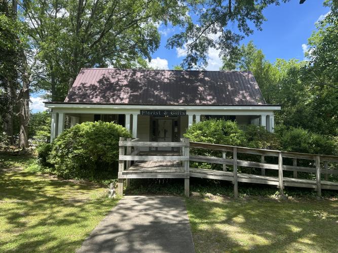 The Wagnons have shut down the shop’s website, and they are looking for buyers for the property.  (Jordan Howard/The Oglethorpe Echo)