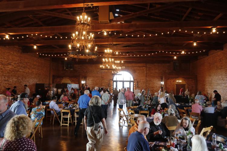 The Bark &amp; Wine is MOAS’ largest fundraiser of the year, and it features live music, local beer and wine, a raffle and an auction. (Torin Smith/The Oglethorpe Echo)