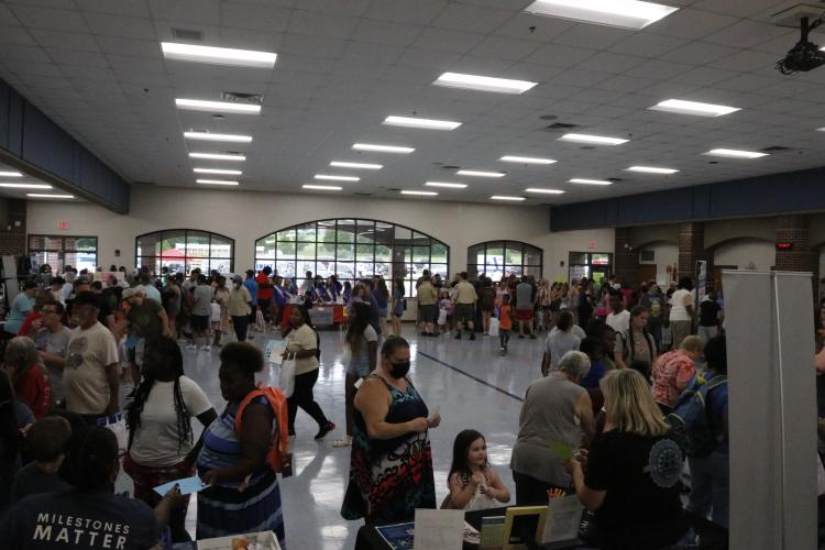 Students, parents, residents and vendors packed into the Oglethorpe Middle School cafeteria on Saturday. Organizer Jeanne Jones estimated over 500 attendees at this year's Community Day. (Torin Smith/The Oglethorpe Echo)