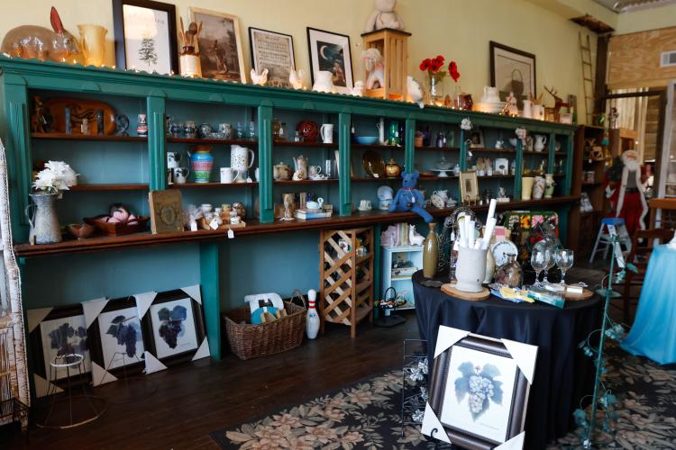 Vintage and antique items are displayed during the First Friday event in downtown Lexington on Feb. 7.Gina Holloway, Linda Parish’s partner, said they’ve received positive feedback. (Photo/Libby Hobbs)
