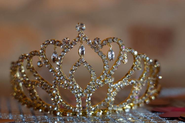 The Prom Queen crown for the 2025 Oglethorpe County High School Prom at Historic Smithonia Farm in Colbert, Georgia on Saturday, April 12, 2025. Su Moo was later crowned Prom Queen. (Photo/Libby Hobbs)