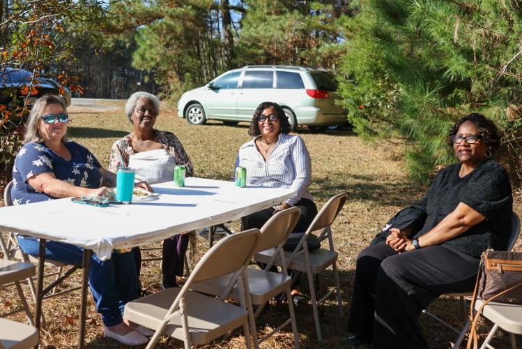 Congregation members eat lunch outside before the rededication service at St. Paul Methodist Church in Lexington on Sunday, Nov. 16, 2025. Lunch was served at 1:00 p.m. and the service started at 2:30 p.m. (Photo/Susanna Johnson)