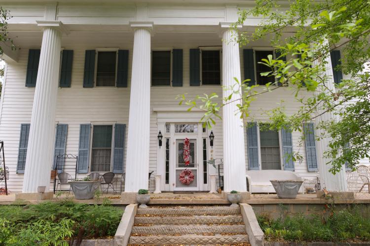 Linda Parish has spent years remodeling Lexington’s Titus-Parish home, which celebrated its 200th birthday in 2022. “I always wanted to live in an older home because, to me, they had a soul,” Parish said. (Addison Simmons/The Oglethorpe Echo)