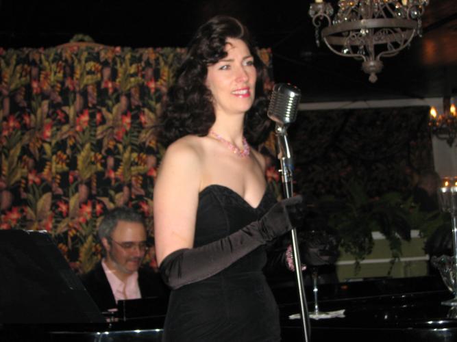 Jazz singer Tempe Otto and pianist Bill Wilson perform their first show together at Shillings On The Square in Marietta. Otto played in restaurants and private events in and around Atlanta for about 15 years. (Submitted)
