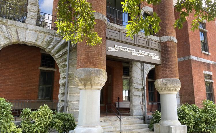The exterior of the Oglethorpe County Court House located on Lexington's Main Street. (Photo/Emily Garcia)