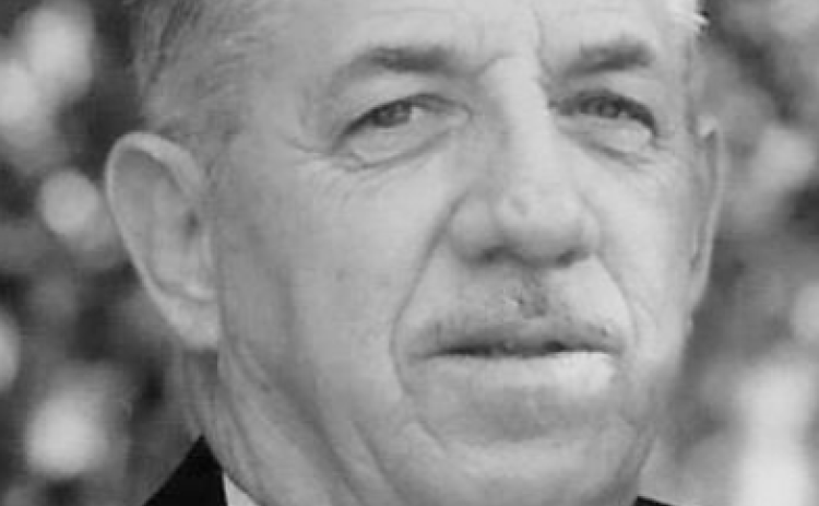 Jere Van Mathews