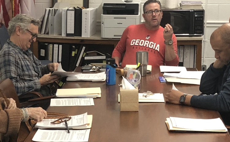 Mayor Craig Snow (top) and members of the Lexington (clockwise, from left) Cindy Haynes, Greg Reece, Ronnie Boggs and Cory Crayton are up for re-election this year, as is councilwoman Jill Severn (not pictured). (ANDY JOHNSTON/THE OGLETHORPE ECHO)